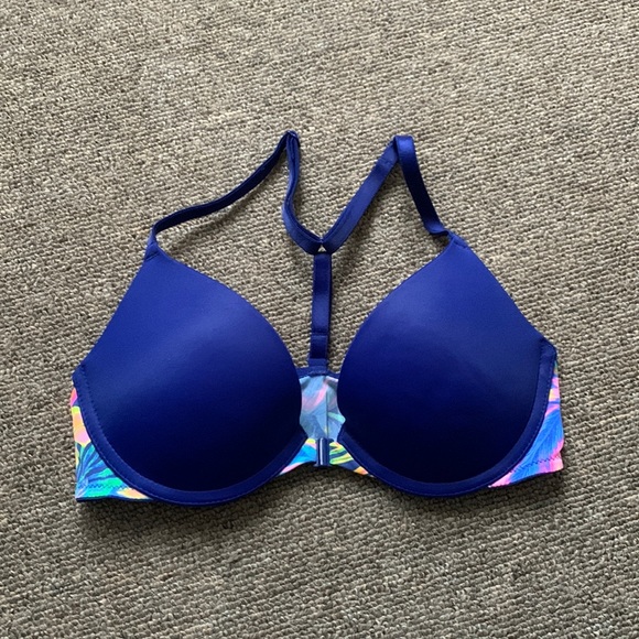 PINK Victoria's Secret Other - vs pink bra